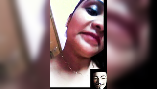 Desi woman has something for online XXX lover that is hidden under bra | XXX Video on AllSex.XXX