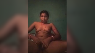 Masturbation video of Desi MILF is XXX ritual she performs before bed | XXX Video on AllSex.XXX
