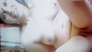 Possessor of pink pussy lips took off everything for XXX solo show | XXX Video on AllSex.XXX