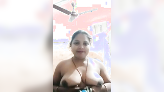 There's something XXX to show off under Indian housewife's clothes | XXX Video on AllSex.XXX