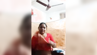 There's something XXX to show off under Indian housewife's clothes