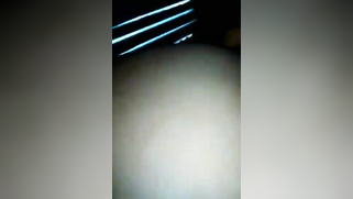 Desigoes to quiet place to pull sari up flaunting XXX-shaped tits | XXX Video on AllSex.XXX