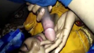 Desi babe takes friend's XXX tool in mouth in front of the camera | XXX Video on AllSex.XXX