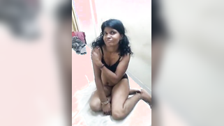 Man films shy Indian GF in black lingerie for personal XXX collection | XXX Video on AllSex.XXX