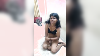 Man films shy Indian GF in black lingerie for personal XXX collection | XXX Video on AllSex.XXX