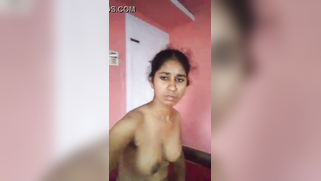 Naked Indian films the video for her self-isolated boyfriend | XXX Video on AllSex.XXX