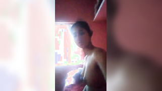 Naked Indian films the video for her self-isolated boyfriend | XXX Video on AllSex.XXX