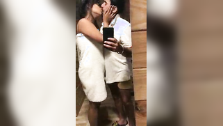 Amateur video where man kisses Desi girlfriend and touches her butt | XXX Video on AllSex.XXX