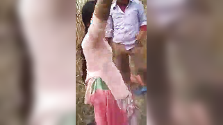 Outdoor Indian sex gives the girl the opportunity to earn some cash | XXX Video on AllSex.XXX