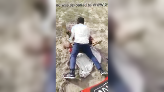 Motorcyclist fucks the clothed Desi hooker in missionary outdoors | XXX Video on AllSex.XXX