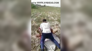 Motorcyclist fucks the clothed Desi hooker in missionary outdoors | XXX Video on AllSex.XXX