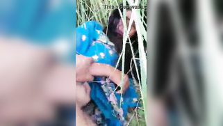 Goal-seeking guy tries to convince the girl to have outdoor Indian sex | XXX Video on AllSex.XXX