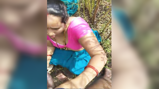 Desi female peasant makes dick hard by handjob and puts condom on it | XXX Video on AllSex.XXX
