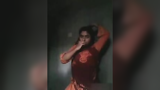 Indian village girl sends object of desire video where she shows body