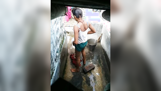 Hidden camera films the Desi changing clothes in the shower room | XXX Video on AllSex.XXX