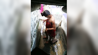 Hidden camera films the Desi changing clothes in the shower room | XXX Video on AllSex.XXX