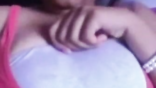 Amateur solo video of the Desi woman exposing wonderful big boobs | XXX Video on AllSex.XXX