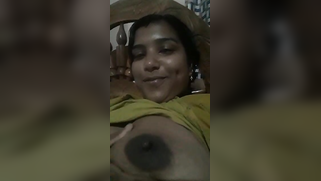 Mischievous Indian squeezes juicy boobies during the video call | XXX Video on AllSex.XXX