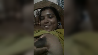 Mischievous Indian squeezes juicy boobies during the video call | XXX Video on AllSex.XXX