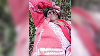 Guy can't stop admiring woman's vagina even after outdoor Indian sex | XXX Video on AllSex.XXX