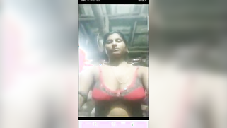 Flashing boobs and pussy is a good way for the Indian to make friends | XXX Video on AllSex.XXX