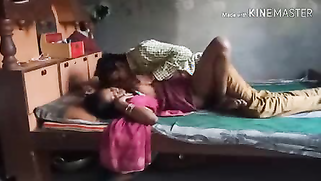 Worker is in a hurry so he fucks the Indian wife very quickly | XXX Video on AllSex.XXX