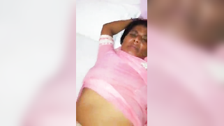 Mature woman needs a loan that she will receive for Indian sex | XXX Video on AllSex.XXX