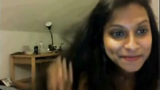 Desi XXX model teases spectators dancing without clothes on webcam | XXX Video on AllSex.XXX