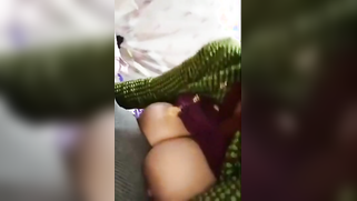 Self-isolated aunty is a possessor of massive natural XXX melons | XXX Video on AllSex.XXX