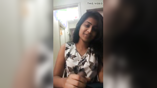 Indian girl has no time for sex but satisfies cock in another XXX way | XXX Video on AllSex.XXX