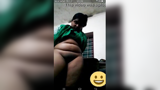 Chubby XXX model is proud of her pussy that she shows on webcam | XXX Video on AllSex.XXX