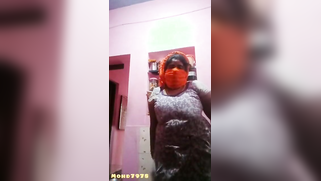 Desi woman shows amazing XXX melons to tease her married lover | XXX Video on AllSex.XXX