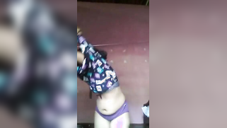 Delectable Desi girl with hot XXX parts performs a striptease | XXX Video on AllSex.XXX