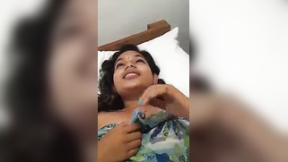 Lover with camera turns the Telugu wife on by playing with XXX slit | XXX Video on AllSex.XXX