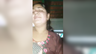 Cheating Telugu woman practices sex with XXX buddy on the camera | XXX Video on AllSex.XXX