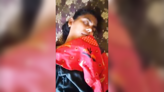 Cameraman films Tamil wife's pussy and jerks off looking at XXX buns | XXX Video on AllSex.XXX