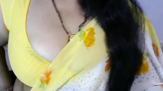 Awesome juicy XXX melons hide beneath Indian camgirl's cleavage