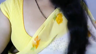 Awesome juicy XXX melons hide beneath Indian camgirl's cleavage | XXX Video on AllSex.XXX