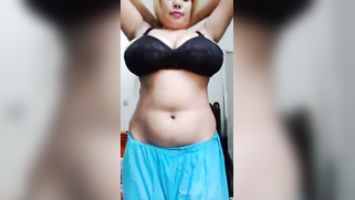 Gigantic XXX pears of the Pakistani wife looks very impressive | XXX Video on AllSex.XXX