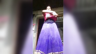 Minx of Bangla origin gives the possibility to see her naked XXX parts | XXX Video on AllSex.XXX