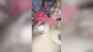 Mature aunty has a lover and can't complain about her XXX life | XXX Video on AllSex.XXX