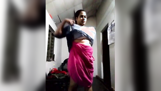 Pretty Tamil female has beautiful XXX buns and it's a pleasure to see them | XXX Video on AllSex.XXX