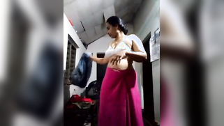 Pretty Tamil female has beautiful XXX buns and it's a pleasure to see them | XXX Video on AllSex.XXX