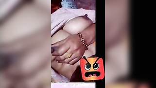 Self-isolated Desi is bored and XXX chat helps cheer up a lil bit | XXX Video on AllSex.XXX