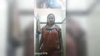 Shower XXX video of the aunty with beautiful natural boobies