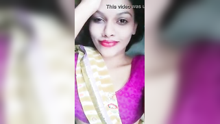 Alluring Desi with pink lips flashes nipple in the solo XXX video | XXX Video on AllSex.XXX