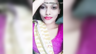 Alluring Desi with pink lips flashes nipple in the solo XXX video | XXX Video on AllSex.XXX