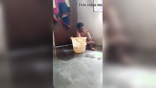 Pervert sneakily films XXX video of Telugu neighbor taking a bath | XXX Video on AllSex.XXX