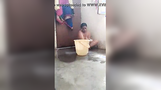 Pervert sneakily films XXX video of Telugu neighbor taking a bath | XXX Video on AllSex.XXX