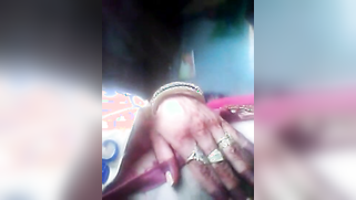 Telugu woman's pussy is so nice that she films XXX close-up video